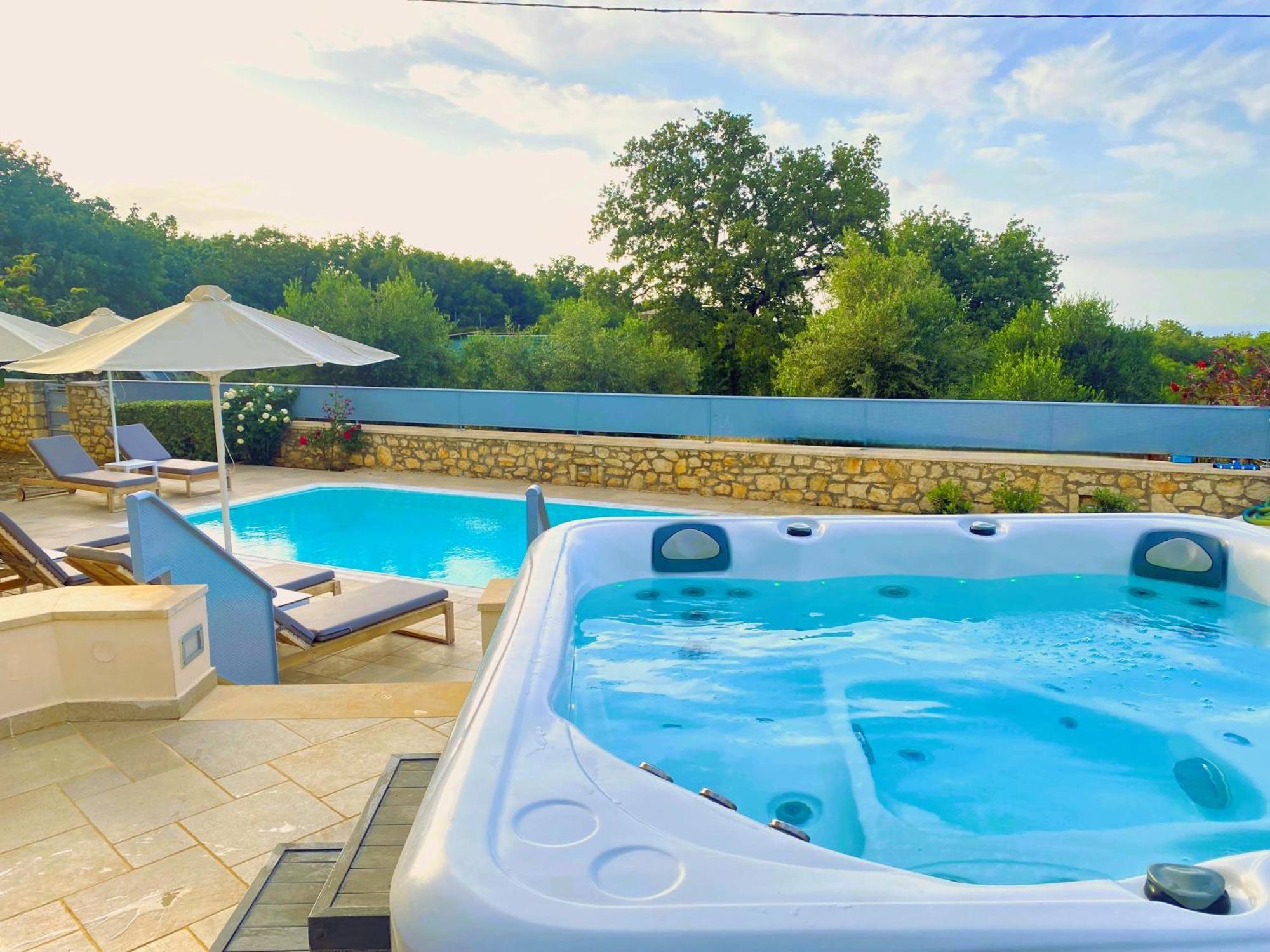 Deluxe Villa Ianthos - Outdoor Hot Tub & Kids Pool Gallos Exterior photo