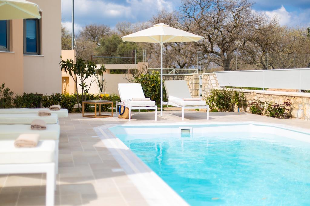 Deluxe Villa Ianthos - Outdoor Hot Tub & Kids Pool Gallos Exterior photo