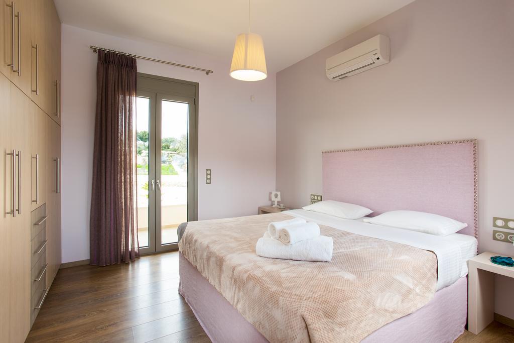 Deluxe Villa Ianthos - Outdoor Hot Tub & Kids Pool Gallos Exterior photo