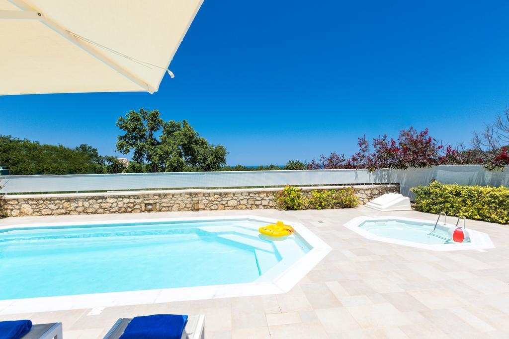 Deluxe Villa Ianthos - Outdoor Hot Tub & Kids Pool Gallos Exterior photo