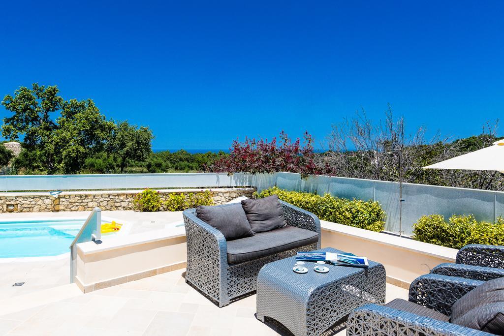 Deluxe Villa Ianthos - Outdoor Hot Tub & Kids Pool Gallos Exterior photo